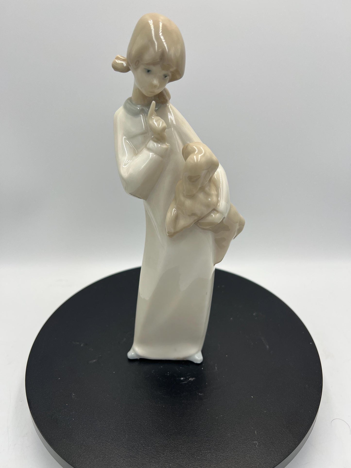 Children in Nightgowns: Lladro / Nao  - Porcelain w Glossy Finish. No Box. Sold individually