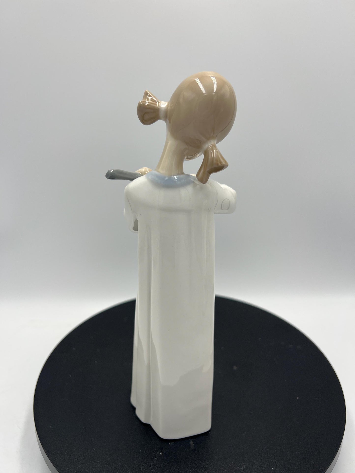 Lladro Statues, "How Pretty!" and "Girl with Guitar" Lladro Porcelain Sculpture - Sold Individually