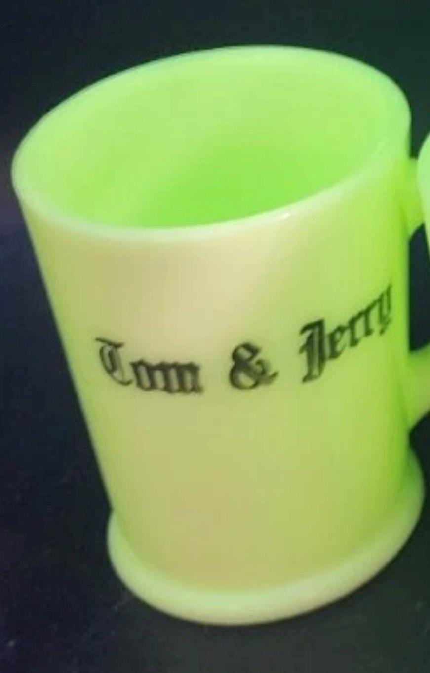 McKee Uranium / Custard Glass Tom  and Jerry Mug - Glows!