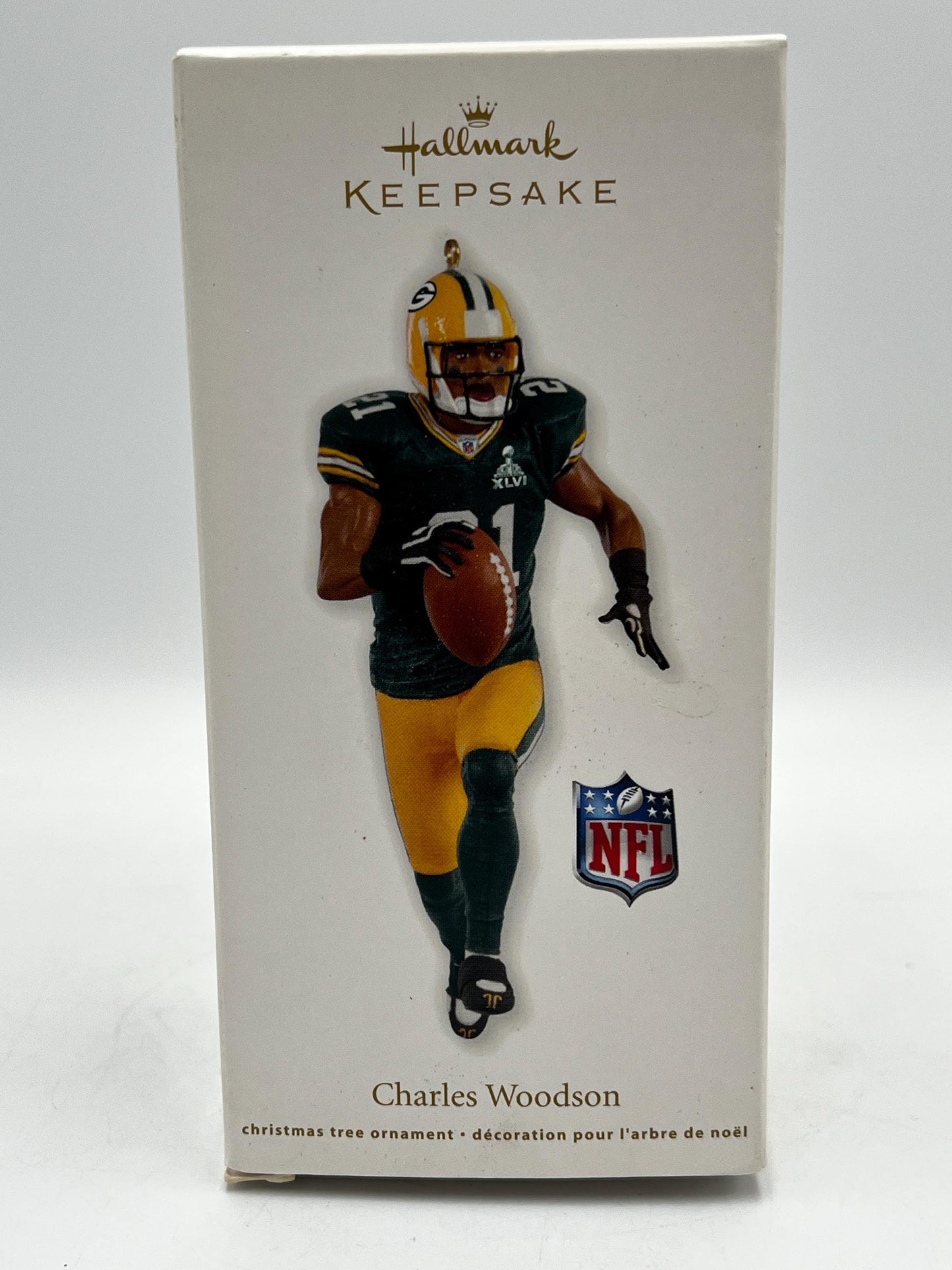 Christmas Ornament - Hallmark Keepsake Ornament Green Bay Packers! New in Box - Sold individually