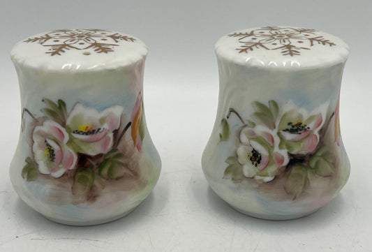 Vintage Hand Painted Porcelain Salt & Pepper Shakers Floral White Roses Gold Snowflake Tops Cork Stoppers Japan Style Set