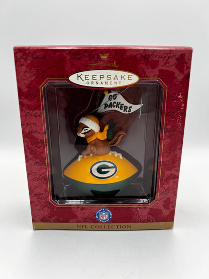 Christmas Ornament - Hallmark Keepsake Ornament Green Bay Packers! New in Box - Sold individually