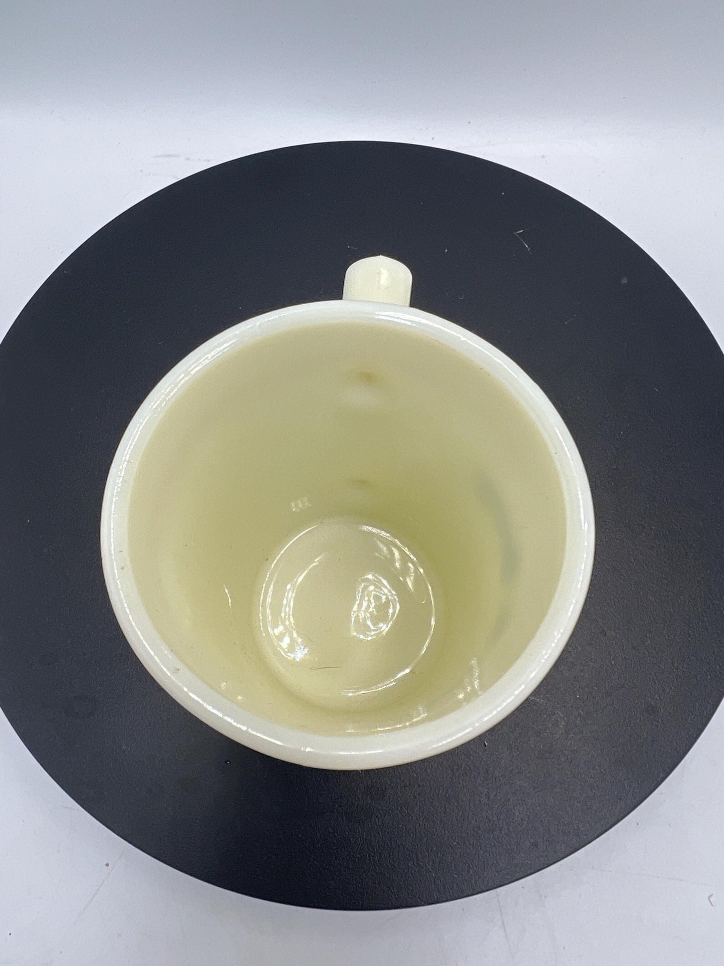 McKee Uranium / Custard Glass Tom  and Jerry Mug - Glows!