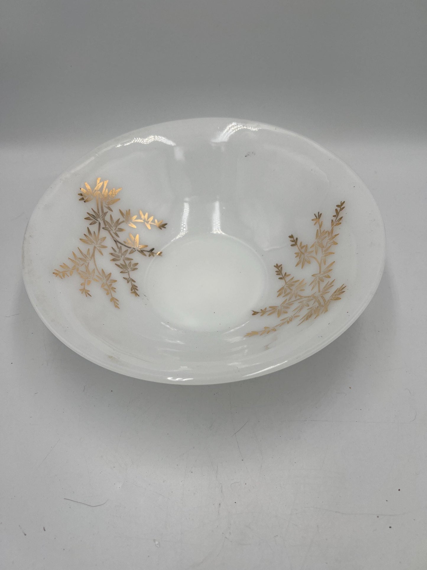 Vintage Federal Glass Golden Glory 8 1/2 Inch Serving Bowl White With Gold