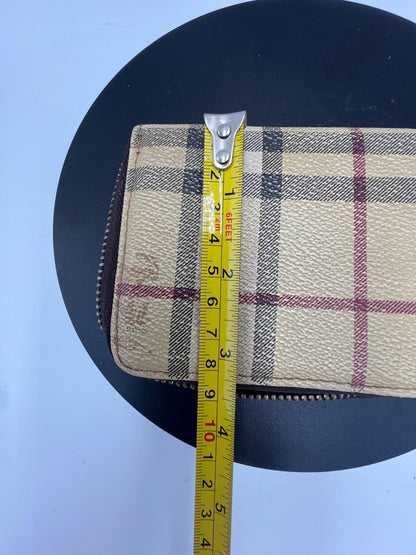 Burberry Nova Check Zip Around Wallet Beige Plaid Compact Wallet Coin Purse Card Holder Brown Trim Authentic Vintage Style