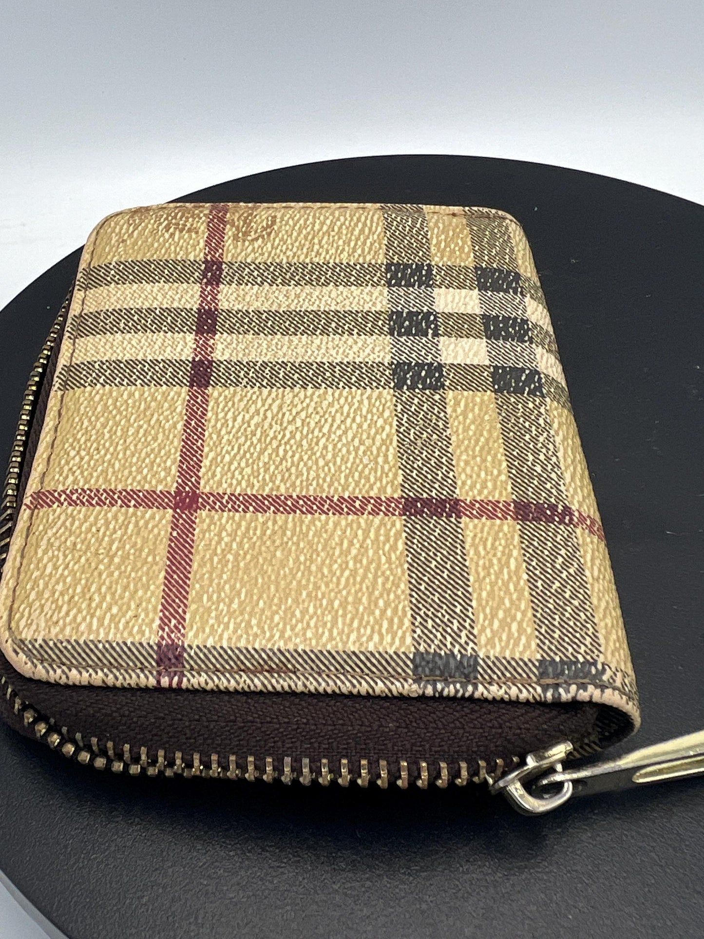 Burberry Nova Check Zip Around Wallet Beige Plaid Compact Wallet Coin Purse Card Holder Brown Trim Authentic Vintage Style
