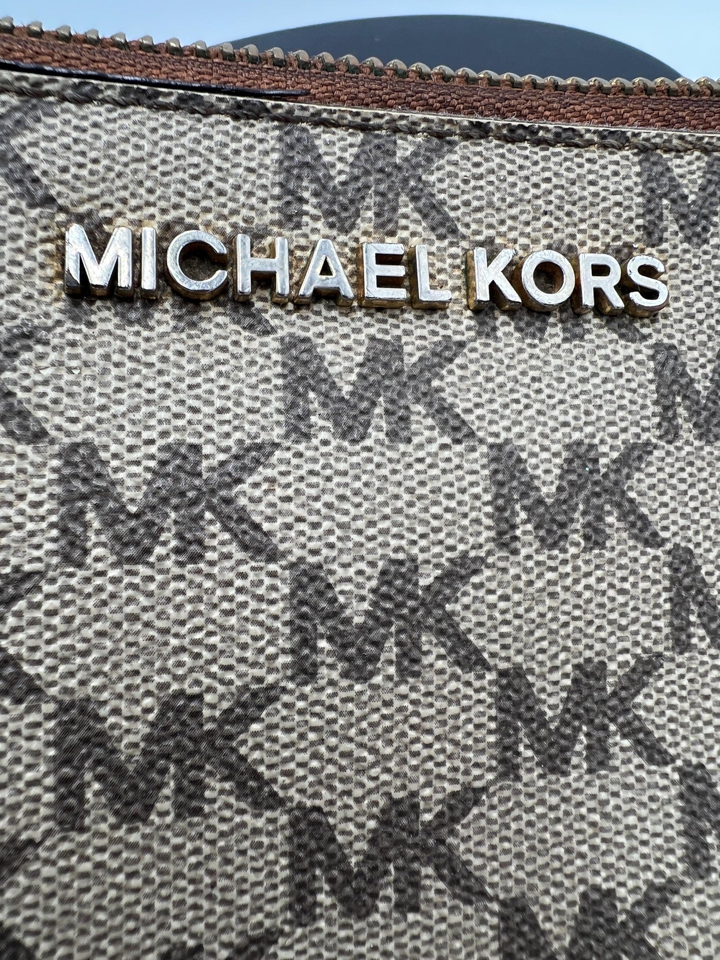 Michael Kors MK Signature Wristlet Clutch Brown Beige Logo Canvas Wristlet Zip Pouch Designer Wallet Makeup Bag