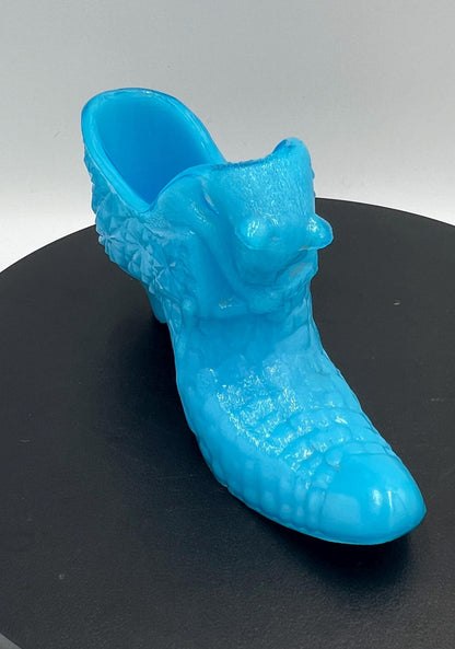 Boyd Art Glass Daisy & Button Cat Slipper