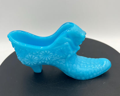 Boyd Art Glass Daisy & Button Cat Slipper